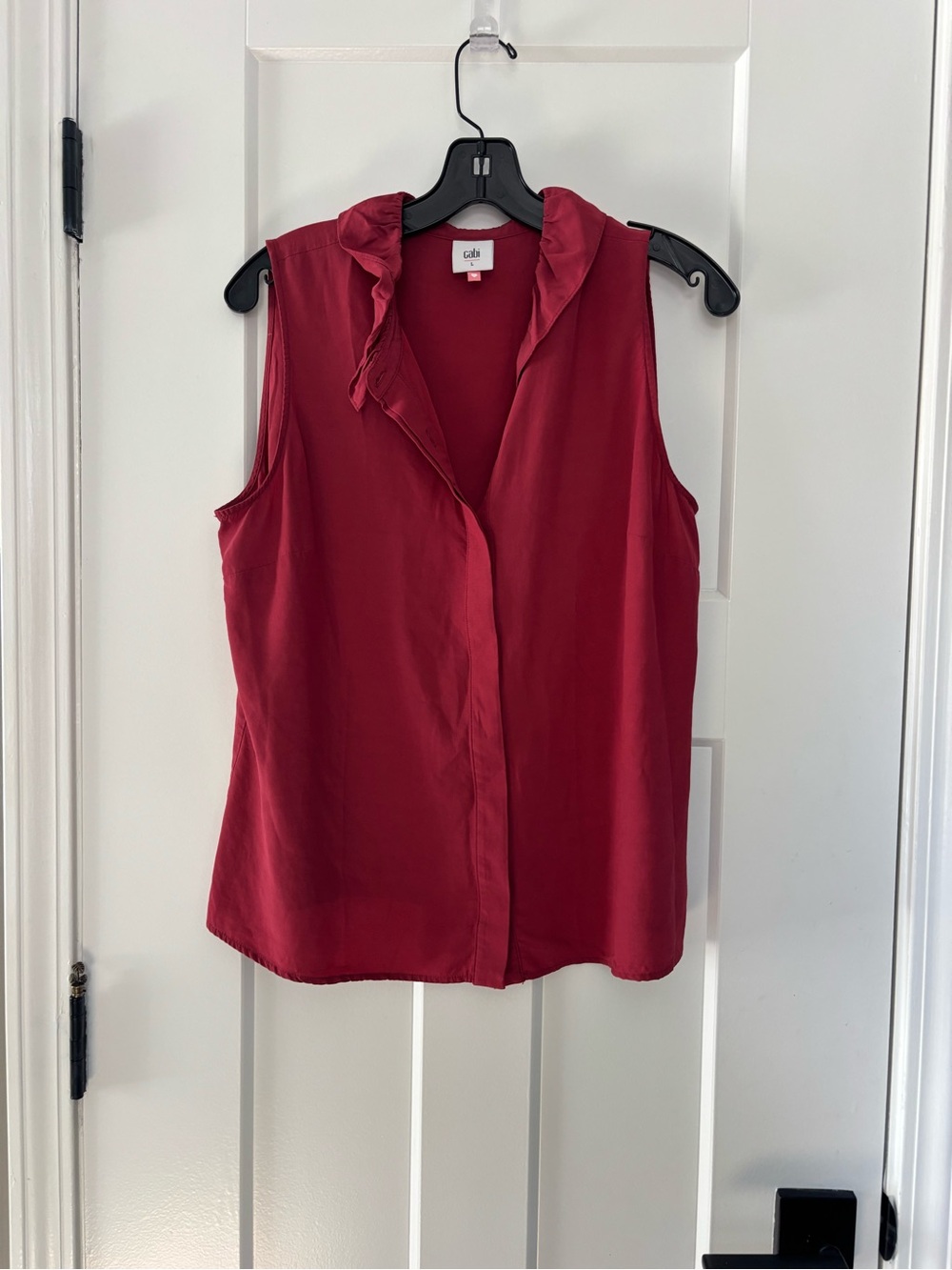 CAbi Sleeveless Ruffle Collar Blouse in Deep Red scorch top large 4733 NWT